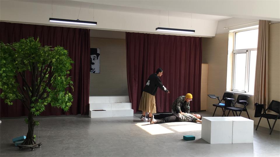 表演藝術(shù)高中