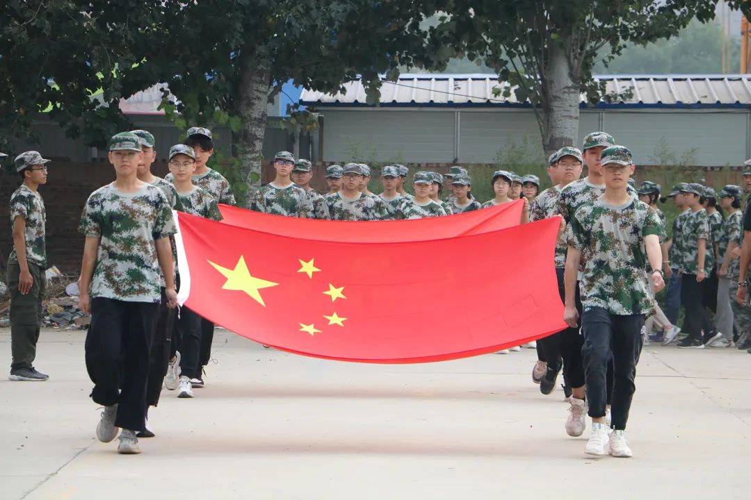 精英華唐藝術高中入學教育